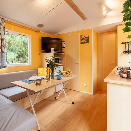 Vakantiehuis L'estrellus, Mobil-home Climatise Au Coeur Du Vignoble A Quelques Metres De La *